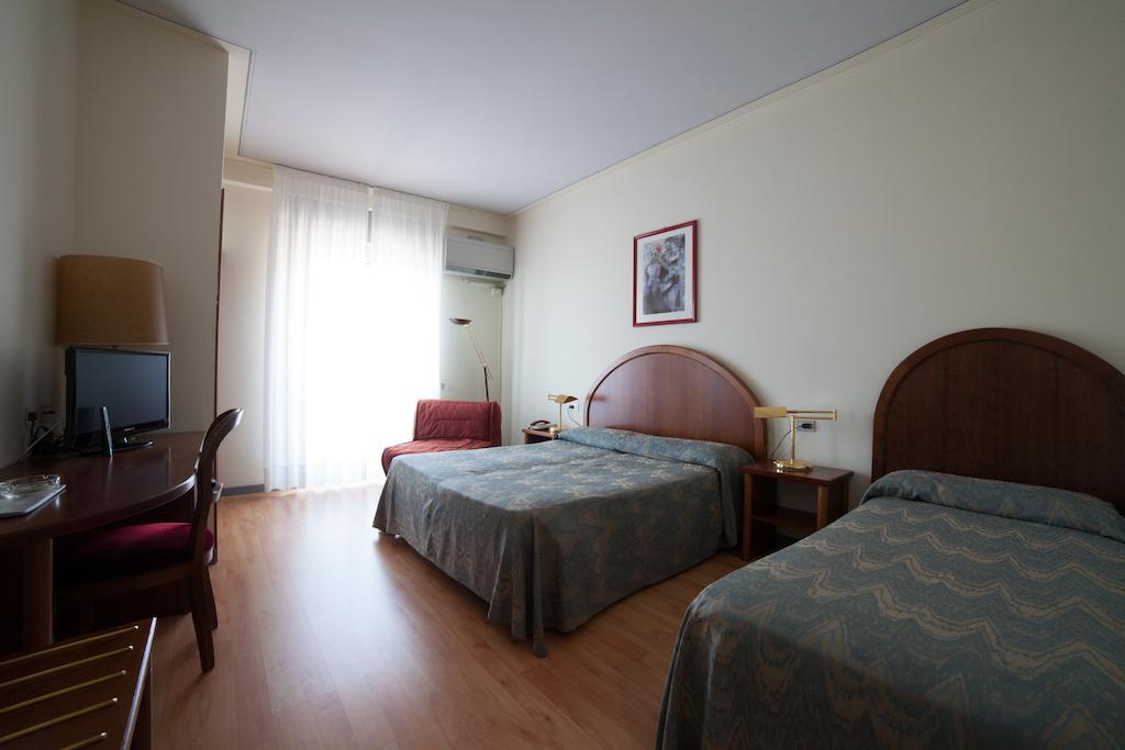 Albergo Miralago Вербанія Номер фото